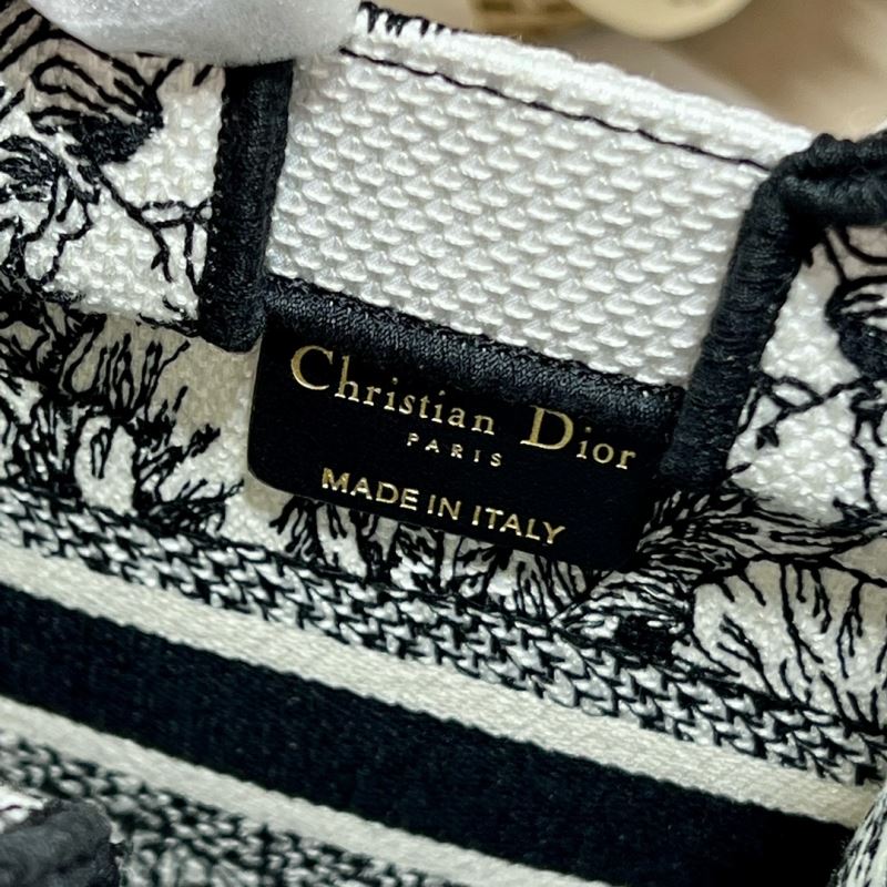 Christian Dior Shopping Bags